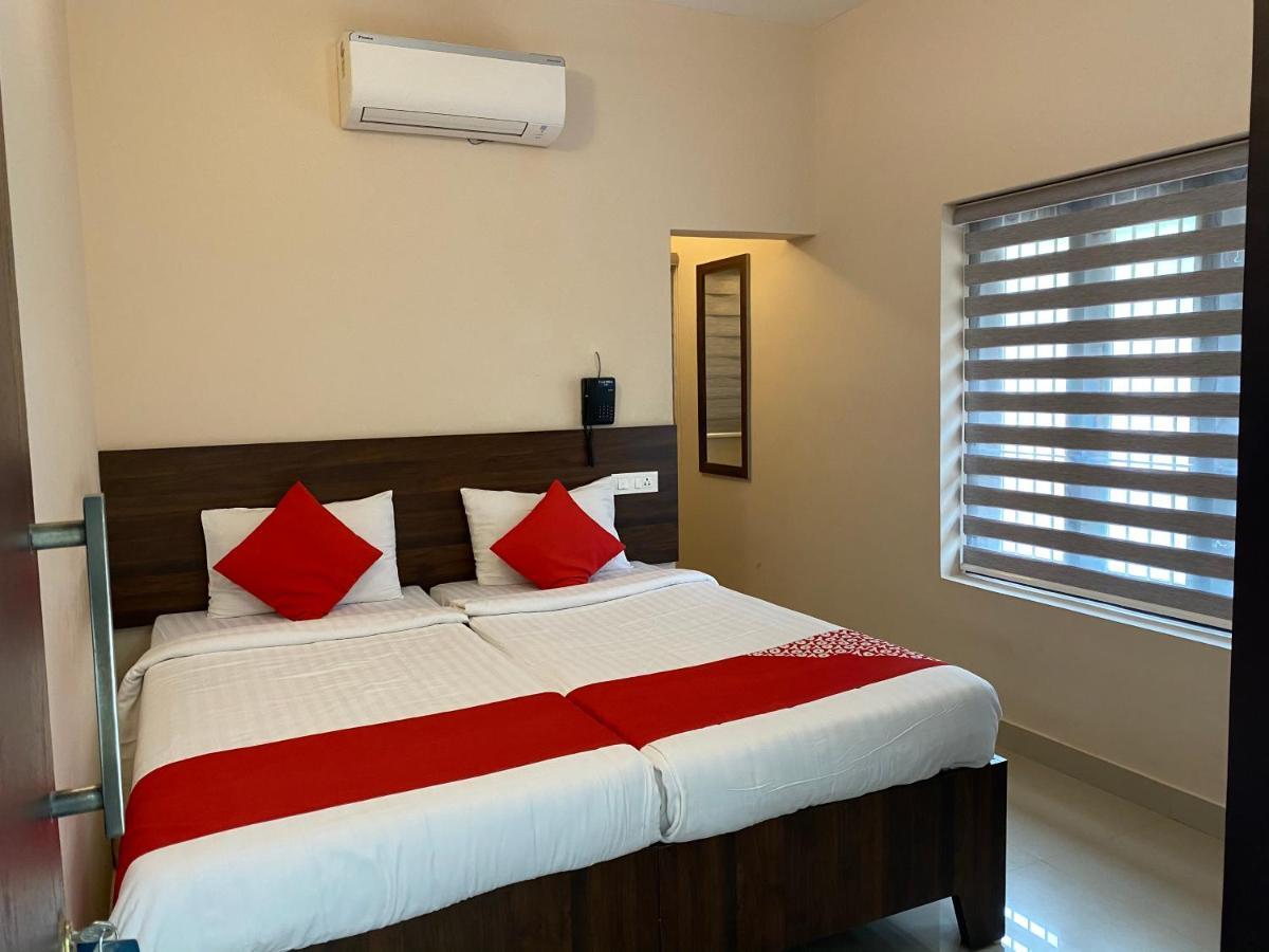 La Mer Inn Kozhikode Ngoại thất bức ảnh